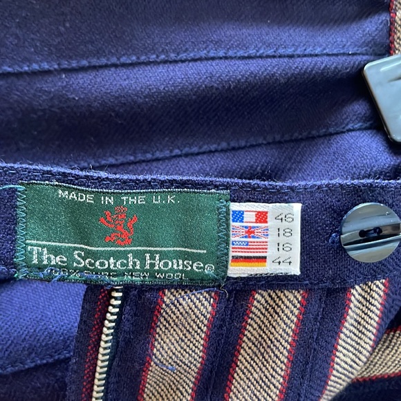 Vintage 1960s pleated Scotch House wool tartan skirt - Picture 4 of 5